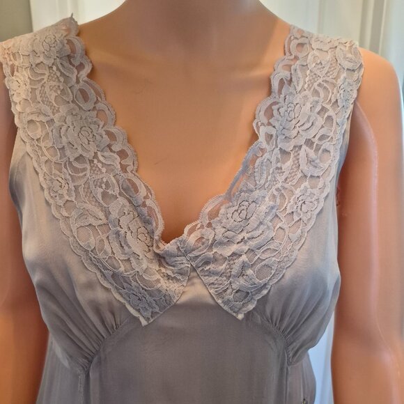 Rangoon Silk (100%) Slip style Dress w/ embroidered flowers & lace.  Medium - Picture 2 of 5